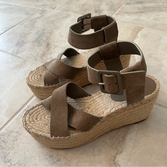 Celine espadrille flat wedge, Size 38 - Picture 8 of 13